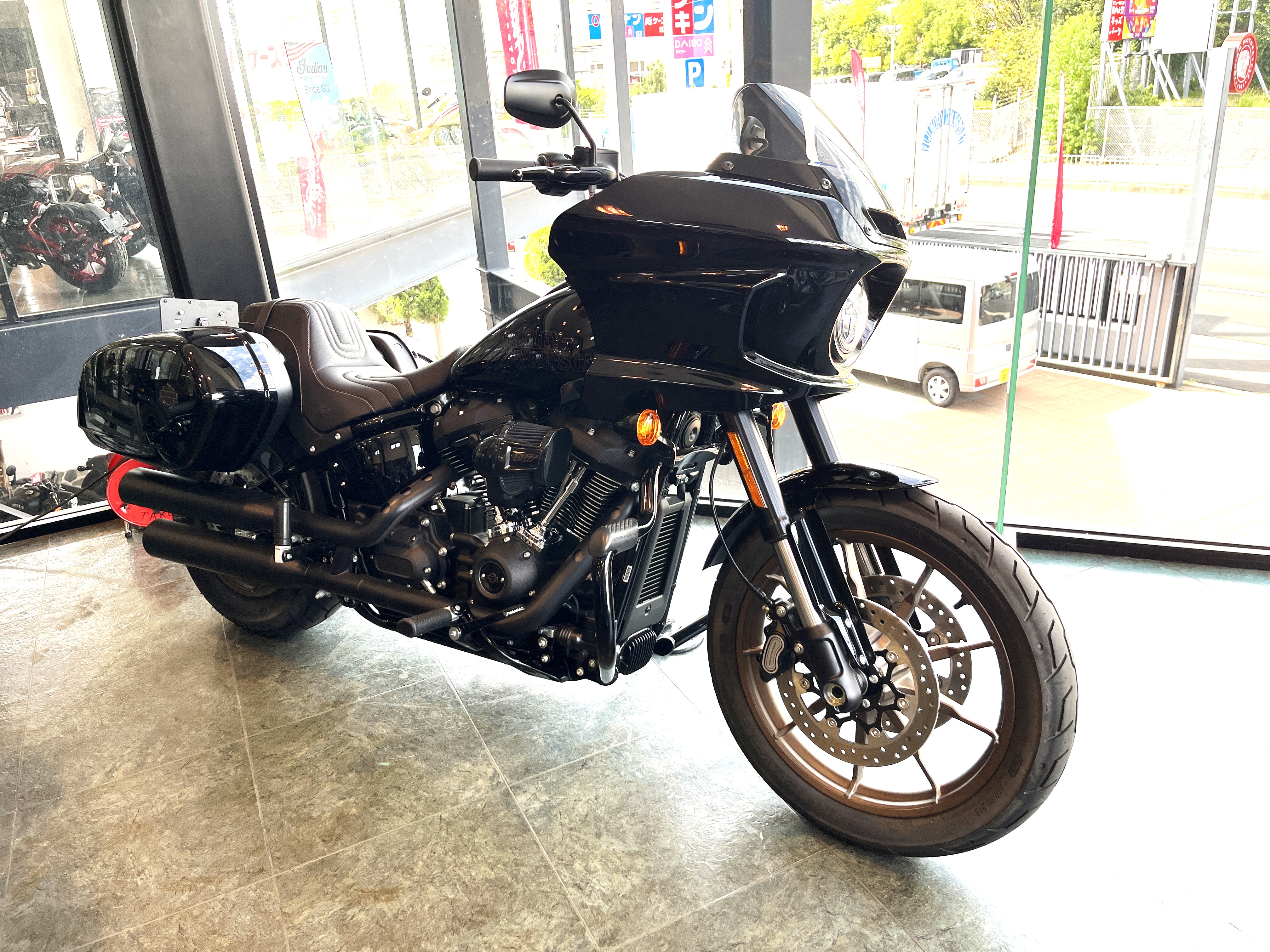 FXLRSTソフテイル・ローライダーST　タンデム仕様　534km　検査残2027.3