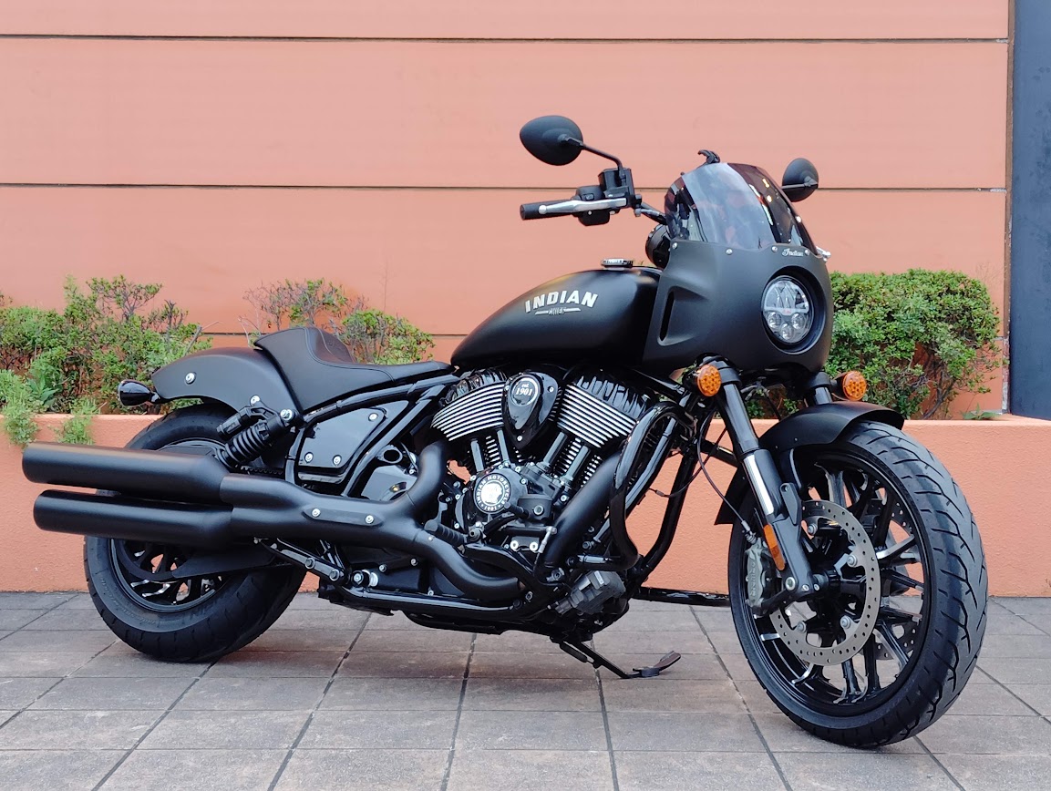 スポーツチーフ　MY2023　ブラックスモーク　エンジンガード