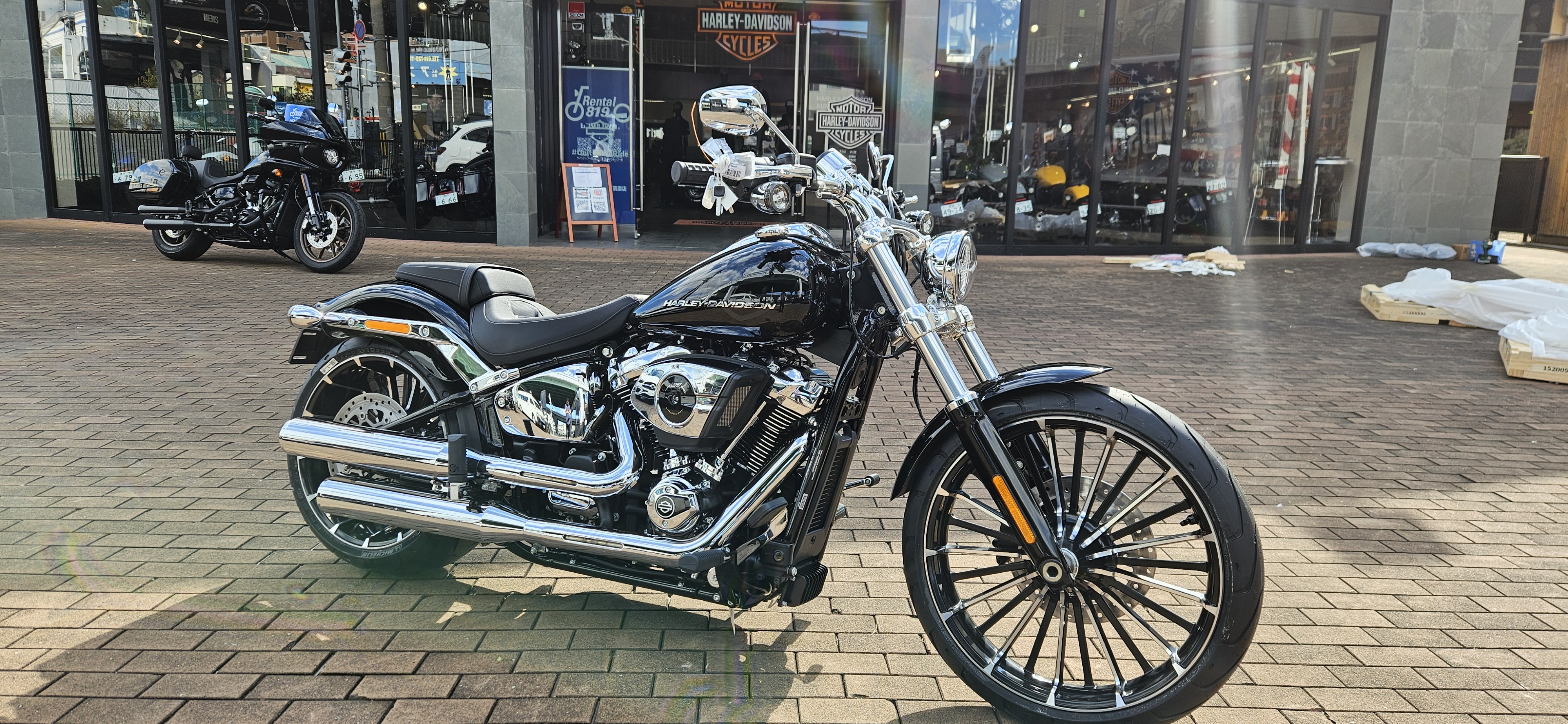 2025　FXBR　ブレイクアウト　ブラック