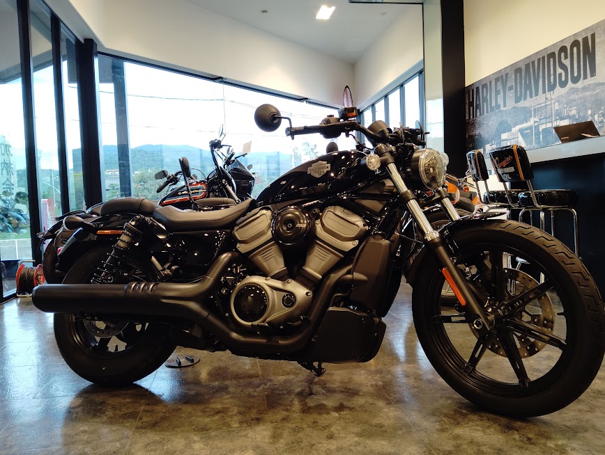 2023  ナイトスター　RH975 　ワンオーナー　低走行車両　検査残2027.8